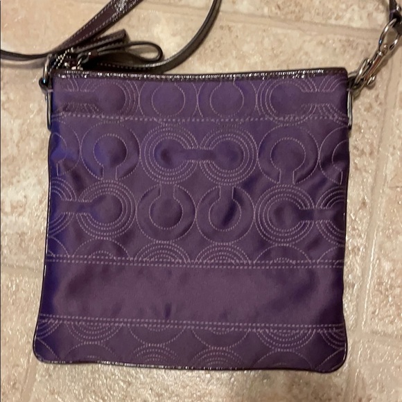 Coach Crossbody Bag - Picture 2 of 9